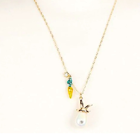 New Betsey Johnson Pearl Critters Bunny Short Pendant Necklace - Picture 4 of 11